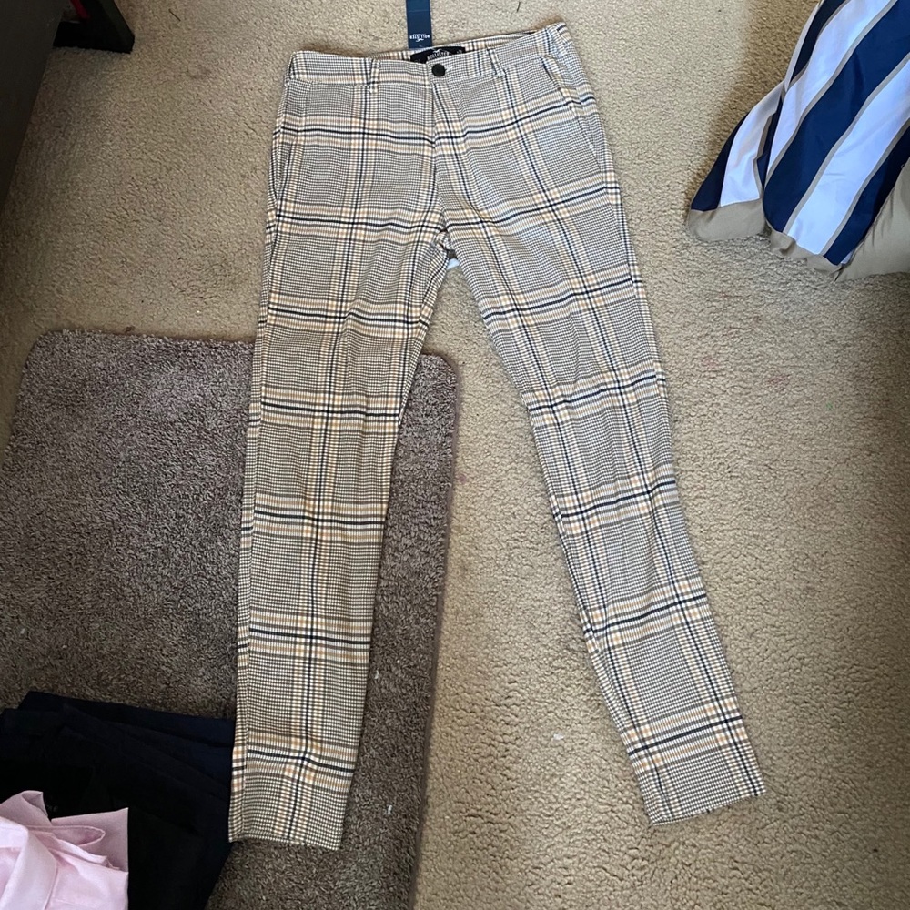 Hollister Super Skinny Chino Pants